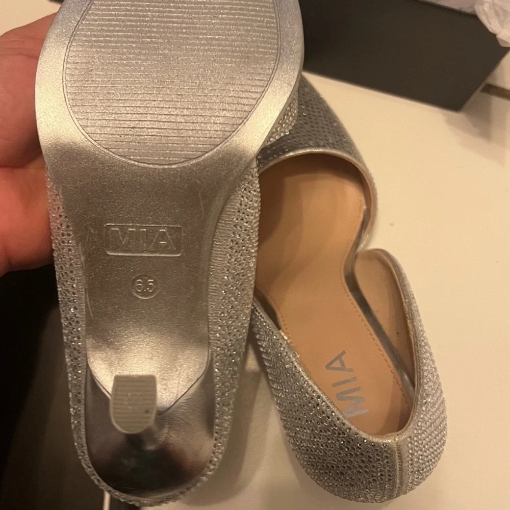 MIA Glittering Silver Heels - Picture 6 of 8